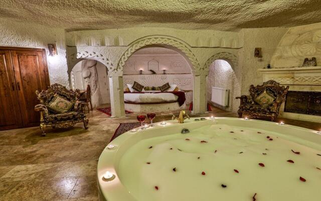 Cappadocia Nar Cave House & Hot Swimming Pool.