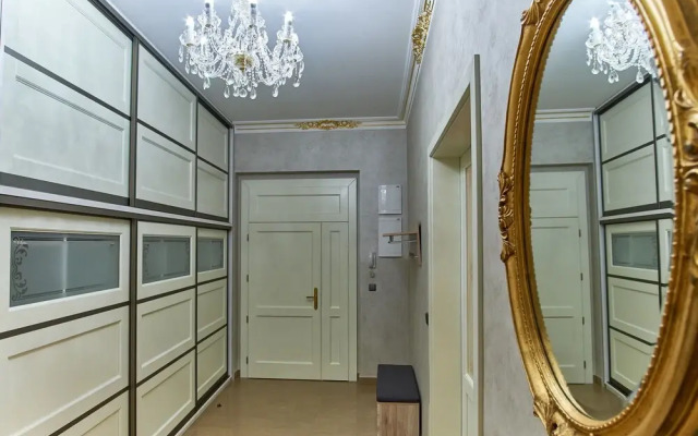 Presidential Apartment In The  Old Town Square