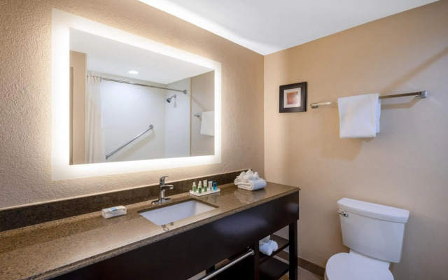 Holiday Inn Poughkeepsie by IHG