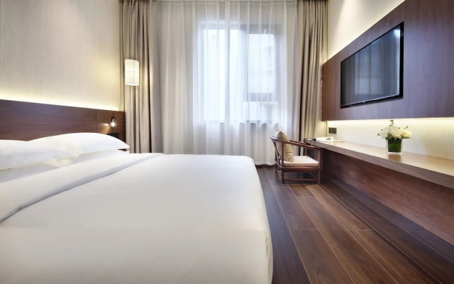 Riverside Wing Hotel Guilin