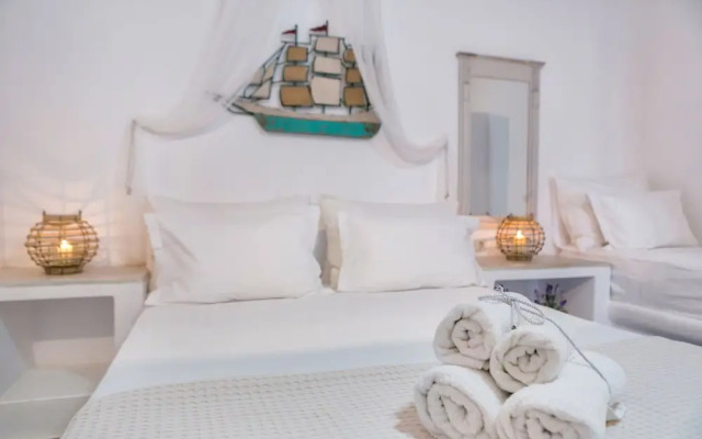 Blue Waves Suites & Apartments