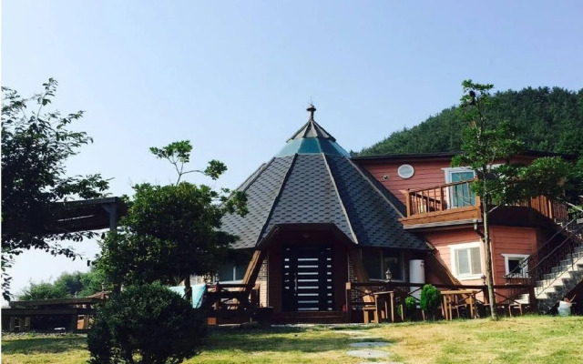 Geoje Sea Love Pension
