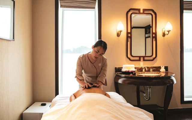 Heritage Line Ginger Cruise – Ha Long Bay & Lan Ha Bay