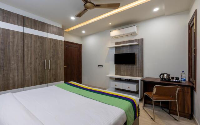 OYO Capitol O Mvm Residency
