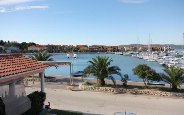 Ana- Next to the sea - A1