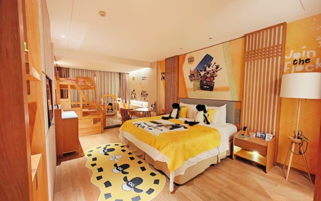 Bright QiandaoLake Resort