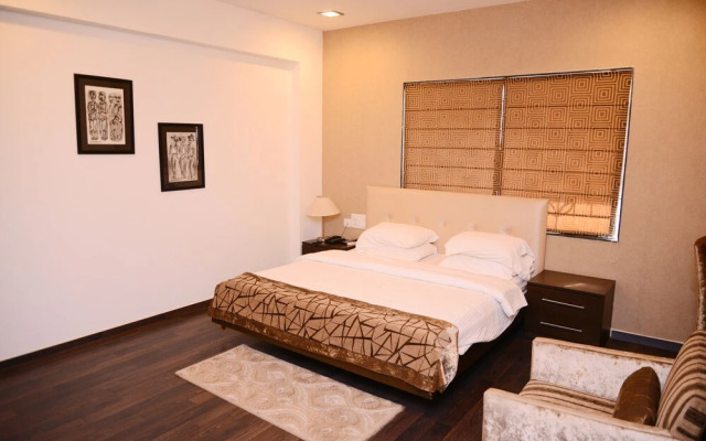 JK Rooms 146 Check Inn Service Apartment