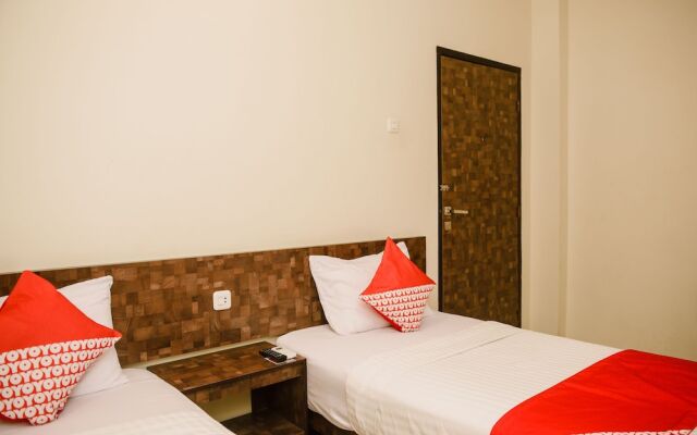 OYO 312 Hotel Sukarami