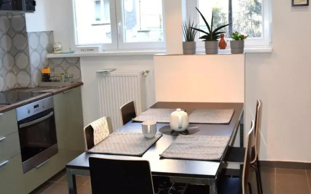 Bleak House - Bauhaus home in the heart of Budapest