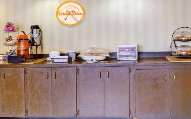 Super 8 By Wyndham Nashville Downtown