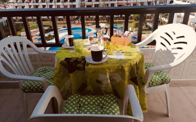 Golden View Holiday Home