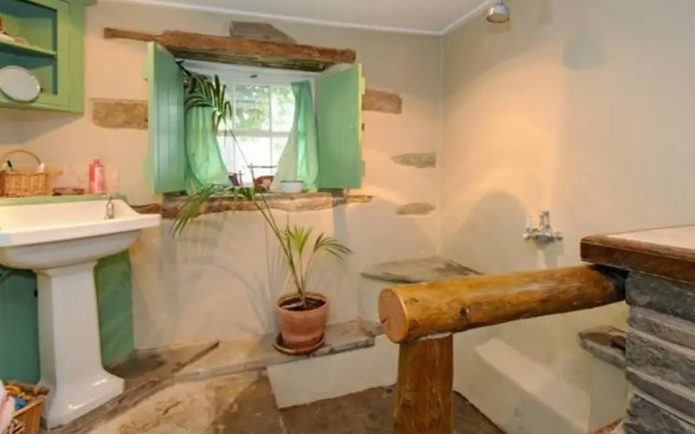 Beautiful 6-bed Home in Brecon