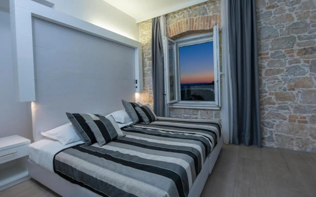 Karmel Beachway Rooms1