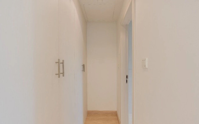 Renovated 1 BR with Sea & Marina Views