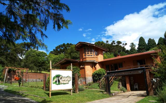 Canela Hostel