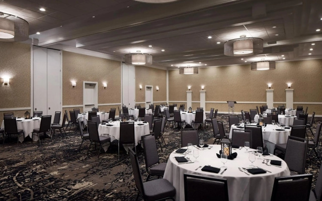 Sheraton Richmond Airport Hotel