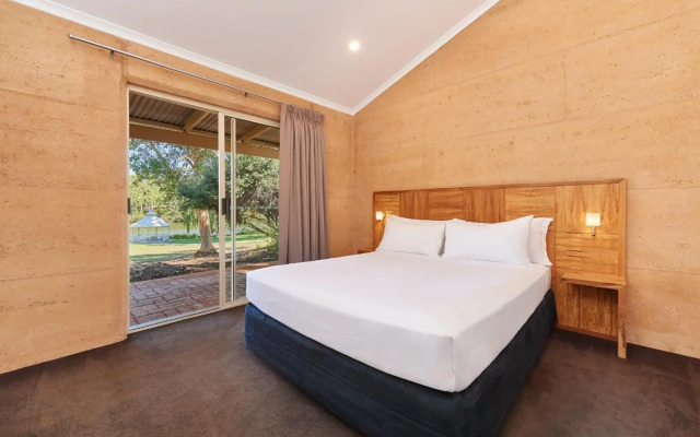 Eight Willows Retreat