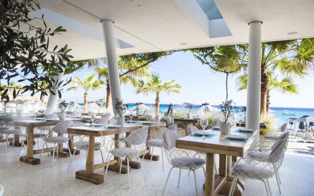 Mykonos Palace Beach Hotel