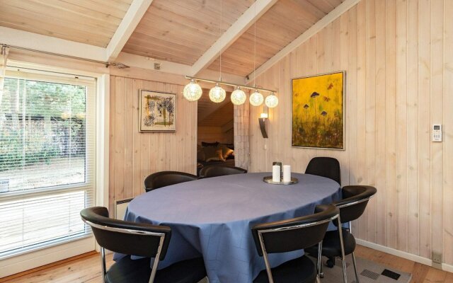 6 Person Holiday Home in Hals