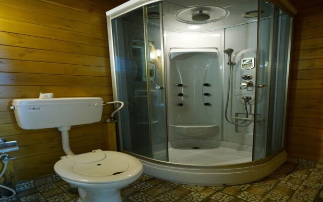OYO 14514 Home Woodhive 2BHK Villa
