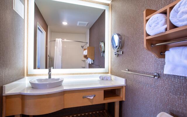 Holiday Inn Express Monterey-Cannery Row, an IHG Hotel