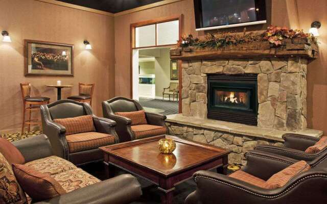 Days Inn by Wyndham Warren