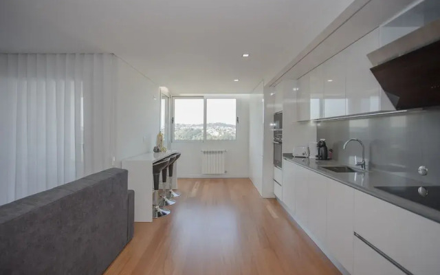 Liiiving -Luxury River View Apartment VI