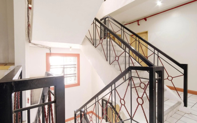 RedDoorz Plus near Johnson and Johnson Paranaque