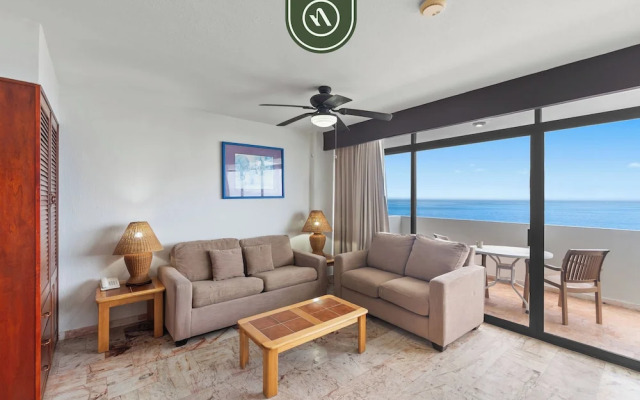 Amazing Condos with Ocean View