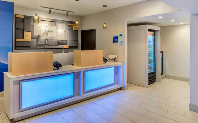 Holiday Inn Express Newberg - Wine Country by IHG