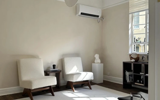 Shanghai Hills& Art Suite 15