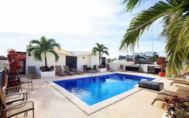 Meridian 207 2 Bedroom Condo by RedAwning