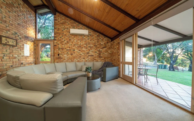 Blickinstal Holiday Retreat