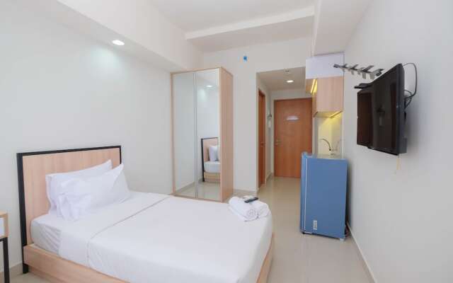 Best Choice Studio at Evenciio Apartment near UI
