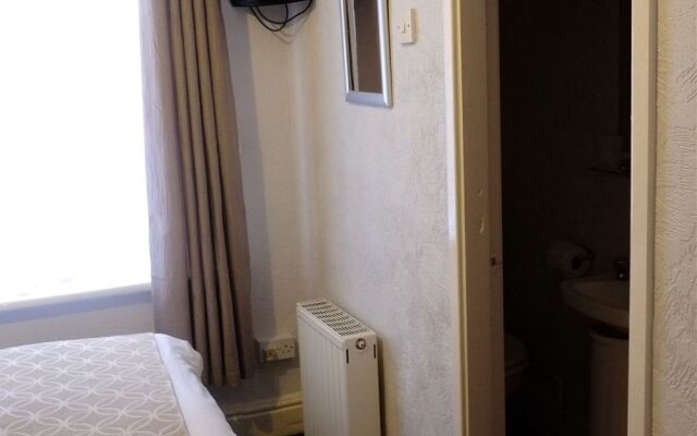 Thorncliffe Hotel