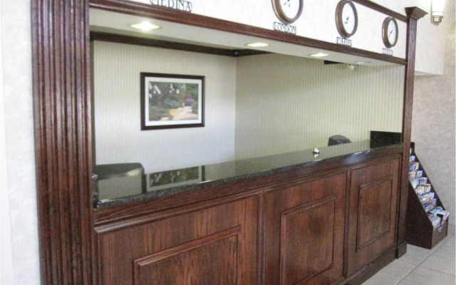 Quality Inn & Suites Medina - Akron West