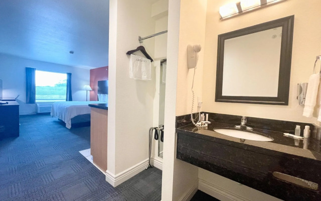 FairBridge Inn & Suites Cuero