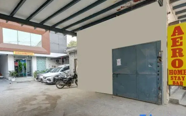 Hotel Aero Homestay near IGI Airport