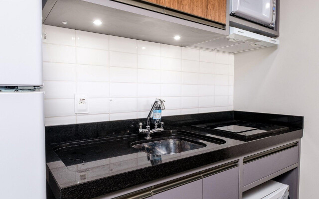 Studio c/ piscina no terraço 900m da praia STI102