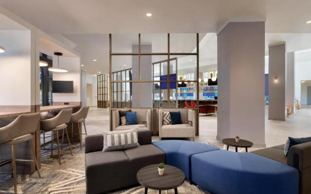 Crowne Plaza College Park - Washington DC by IHG