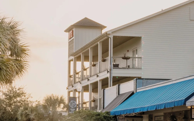 Hotel Whiskey in Pascagoula