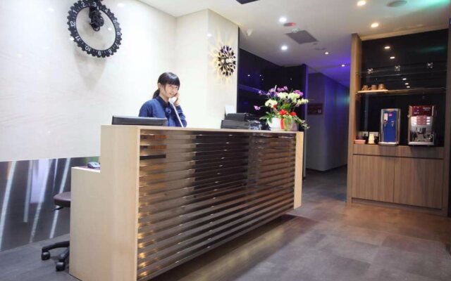 Ehouse Hotel XiNing Banch