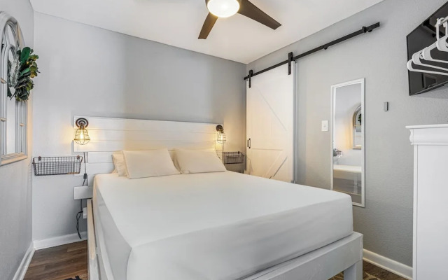 Sunrise Village #210