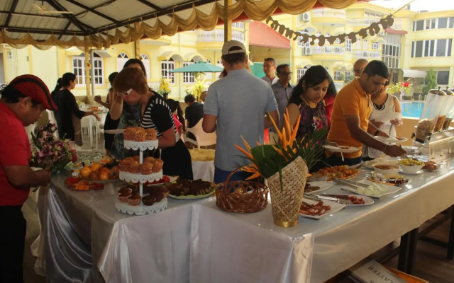 Praia Da Oura - Boutique Resort