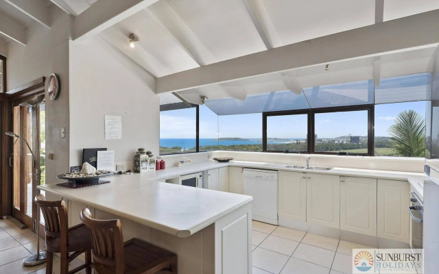 McAuleys Beach House