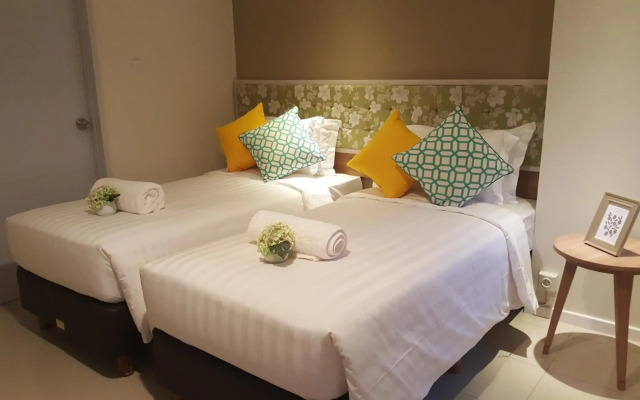 Wood Hotel