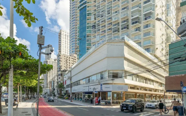 Well-located ap in Beachfront Condominium Iptr0171