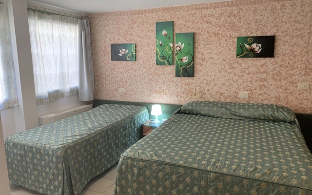 Duplex Studios for 6 People