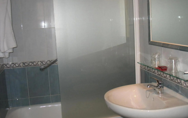 Hotel Reyes de León