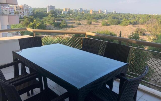 Lara Park Suites